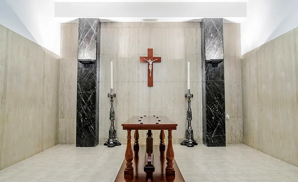 Capilla y sala en Olivos